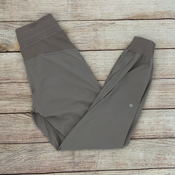 Lululemon Dance Studio Joggers 4 Dark 